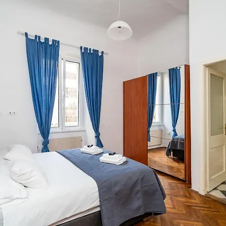 Laus I , In Old Town Apartamento Dubrovnik