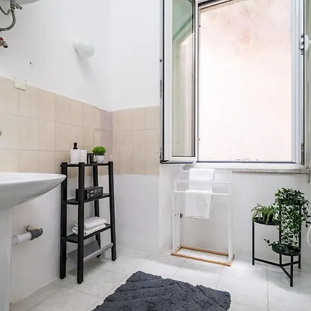 Laus I , In Old Town Apartamento